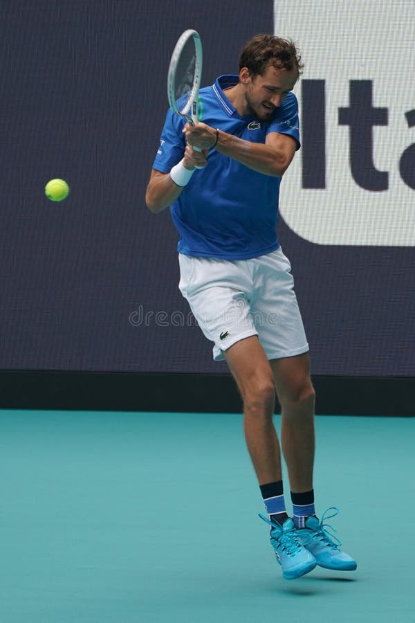 Daniil Medvedev Russo E Vencedor Do Abn Amro Abrem 2023 Jogador De Tênis Em  Rotterdam Ahoy Arena Foto Editorial - Imagem de jogador, aberto: 270288816