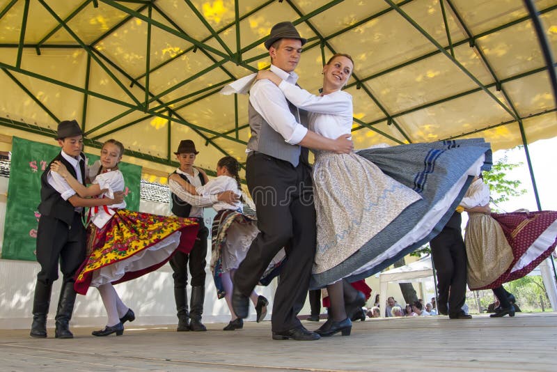 Danse folklorique hongroise