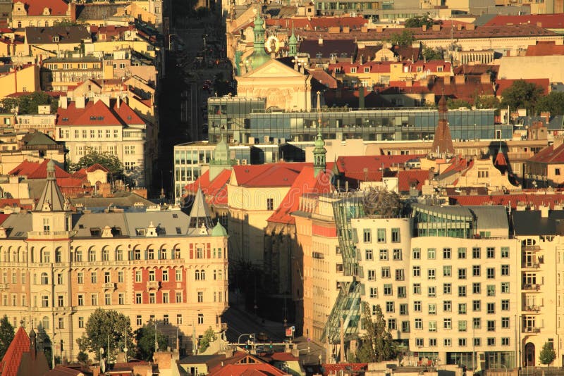 Danshus i Prague royaltyfri foto