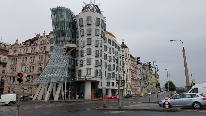 Danshus prague royaltyfri foto