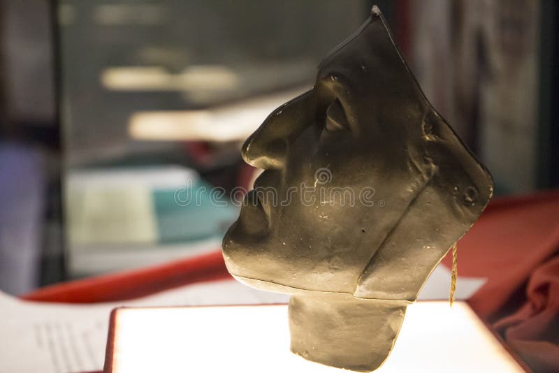 Dante Alighieri-Totenmaske in Dante Museum in Florenz lizenzfreies stockbild Dante Alighieri-Totenmaske in Dante Museum in Florenz lizenzfreies stockbild
