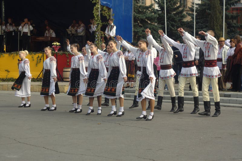 Dança folclórica imagem de stock royalty free
