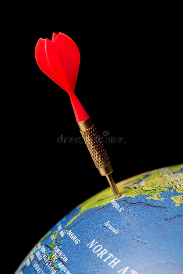 Dardo no globo do bllue imagens de stock royalty free Dardo no globo do bllue imagens de stock royalty free