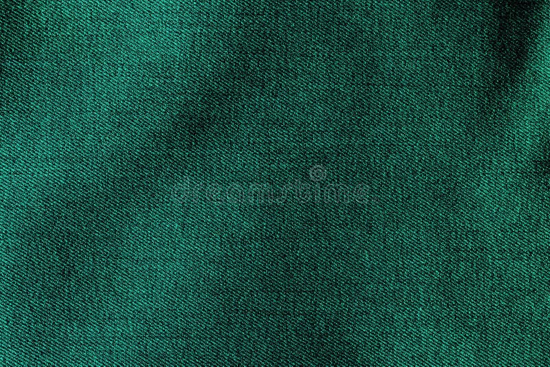 Vải xanh lá cây - Thoạt nhìn, bạn sẽ cho rằng màu xanh lá cây của loại vải này là đơn giản và thông thường. Nhưng khi nhìn kỹ hơn, bạn sẽ phát hiện ra sự tinh tế và độc đáo của nó. Những chiếc áo, váy hay quần của bạn sẽ trở nên nổi bật và thu hút mọi ánh nhìn với chất liệu vải xanh lá cây này.