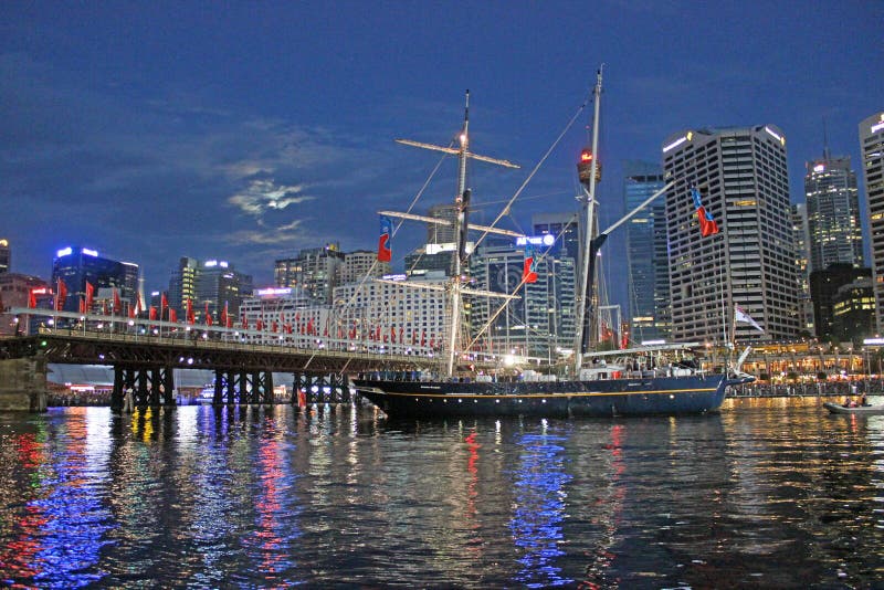 Download Darling Harbour, Port De Sydney, Australie Photographie éditorial - Image du illumination, port: 45355557