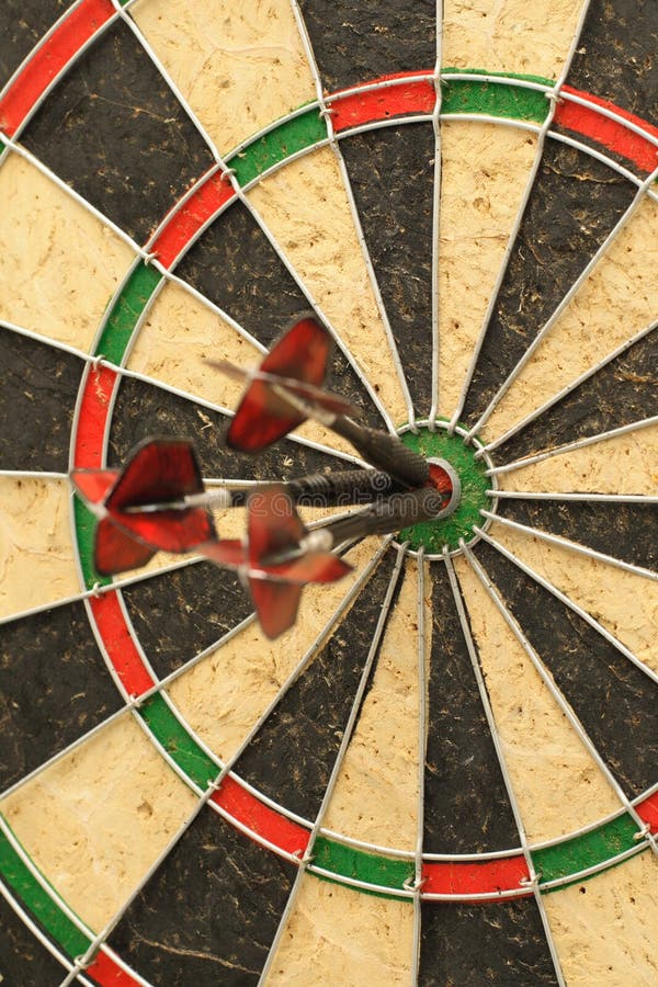 Flying Darts stock illustration. Illustration of arrow 3993674
