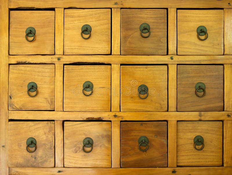 Das alte hölzerne Fach lizenzfreie stockbilder Das alte hölzerne Fach lizenzfreie stockbilder