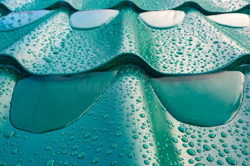 Das Dach des Metalls stockbild Das Dach des Metalls stockbild