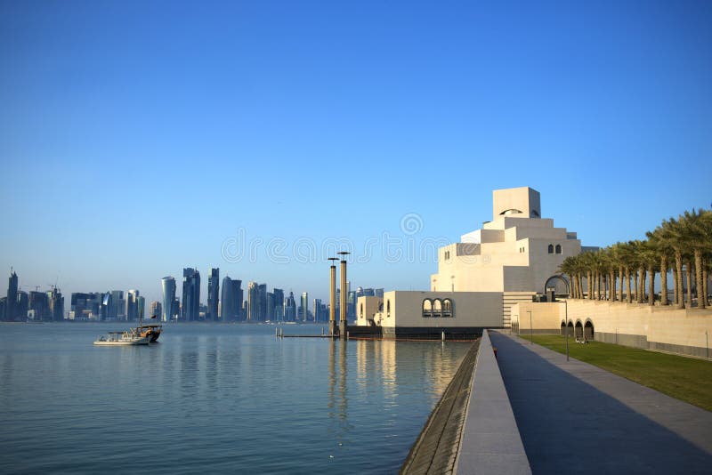 Das Museum der islamischen Kunst in Doha, Qatar stockbilder Das Museum der islamischen Kunst in Doha, Qatar stockbilder