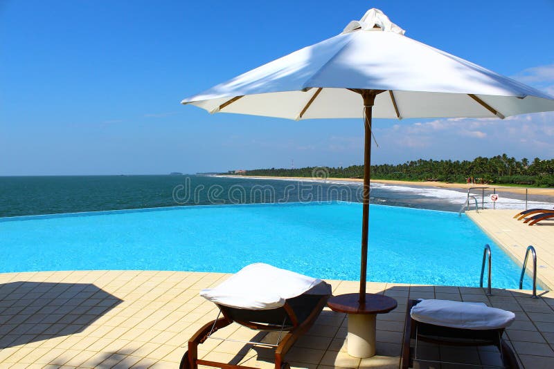 Das Pool im Hotel Saman Villas stockbilder Das Pool im Hotel Saman Villas stockbilder