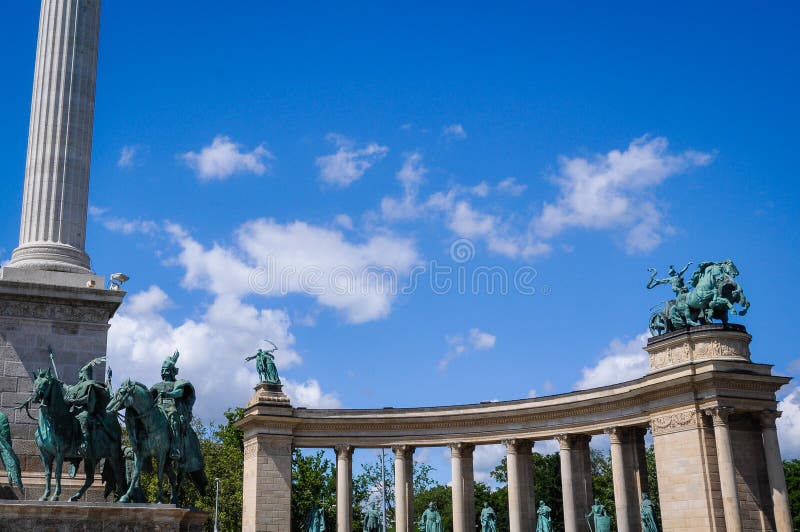Das Quadrat der Helden in Budapest Ungarn lizenzfreies stockfoto Das Quadrat der Helden in Budapest Ungarn lizenzfreies stockfoto