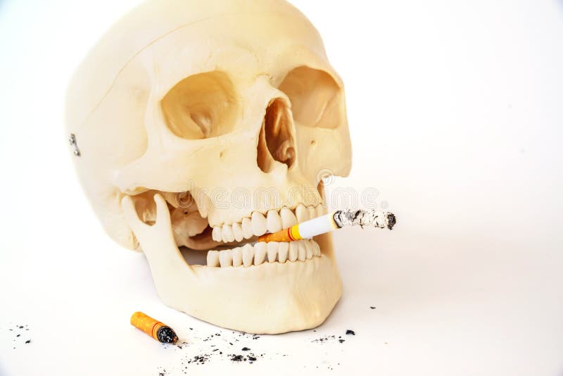 Das Rauchen von Tötungen, hören auf zu rauchen lizenzfreies stockbild Das Rauchen von Tötungen, hören auf zu rauchen lizenzfreies stockbild
