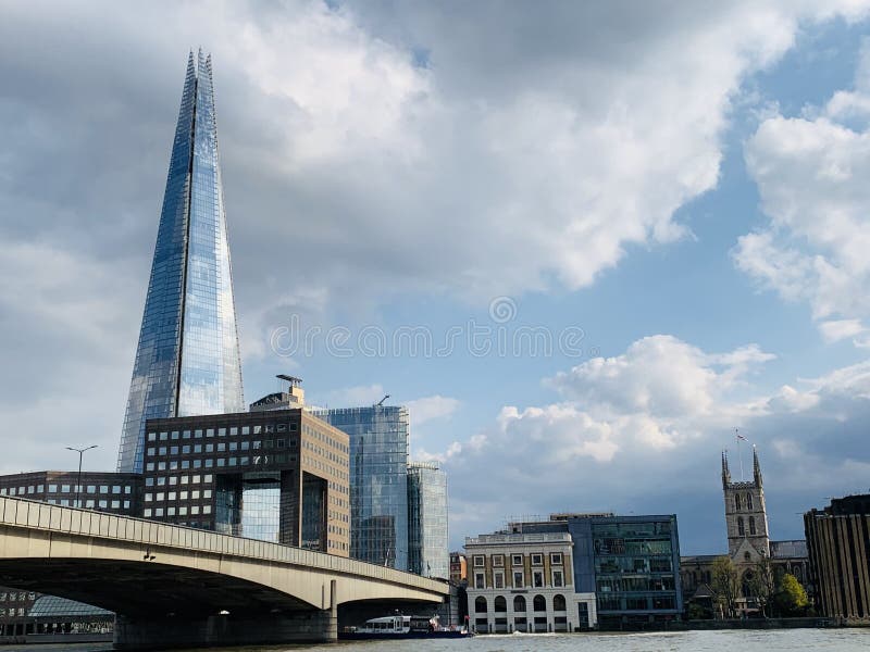 Das shard Gebäude moderne Architektur in London