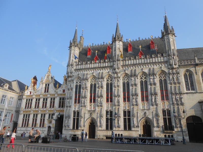 Das townhall von Brügge Belgien im Burgquadrat lizenzfreie stockfotografie Das townhall von Brügge Belgien im Burgquadrat lizenzfreie stockfotografie