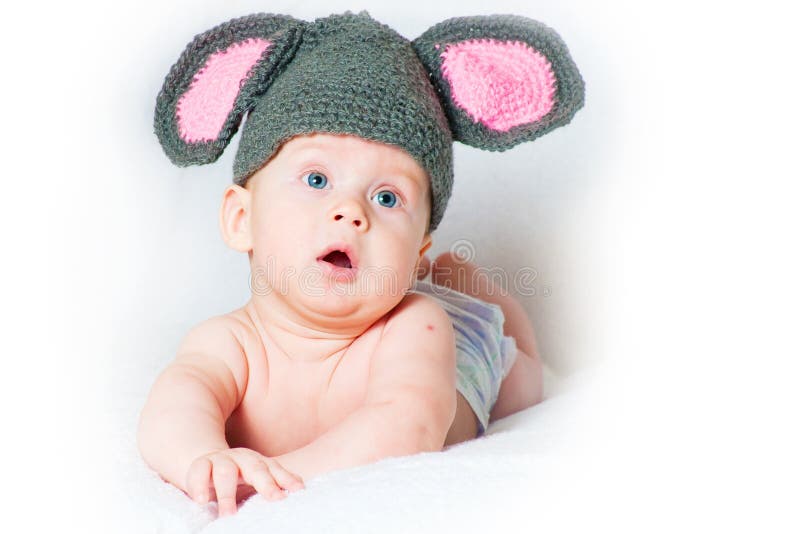 Unterhaltende Maus Gemacht Vom Pfeffer Und Von Der Gurke Stockfoto Bild Von Zicklein Stimmung