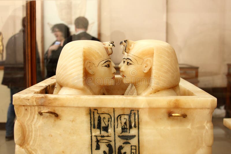 Das ägyptische Museum von innen lizenzfreie stockbilder Das ägyptische Museum von innen lizenzfreie stockbilder