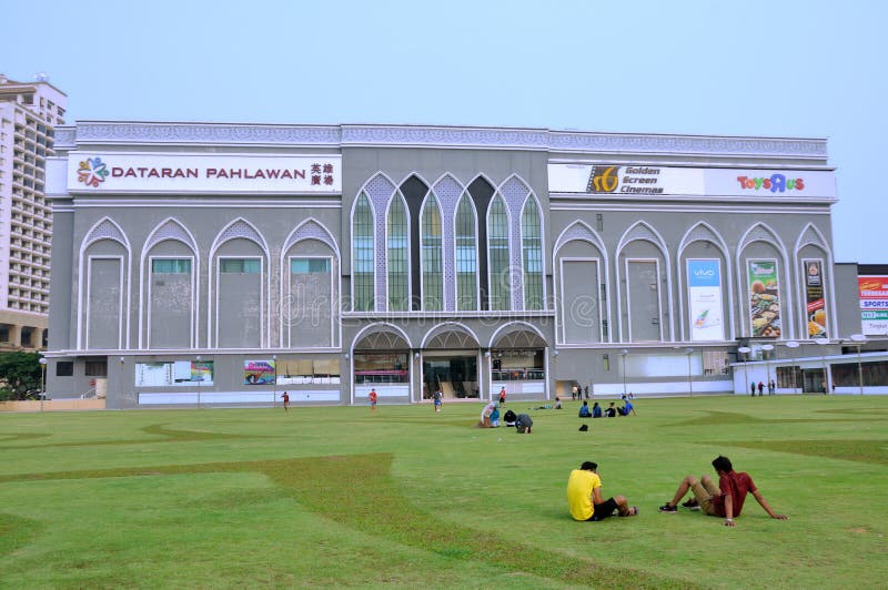 Dataran Pahlawan Melaka Megamall在Melaka 编辑类库存图片 图片 包括有 标志, 和平 53386694