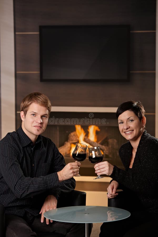 Datation romantique de couples image stock Datation romantique de couples image stock
