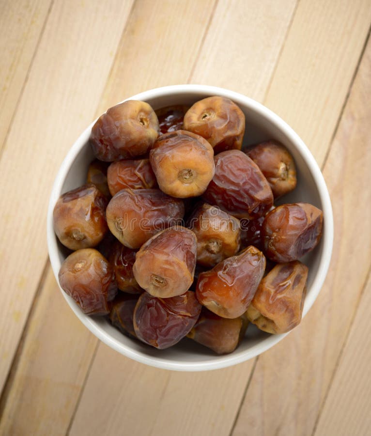 Dattes de jeûne de Ramadan image libre de droits Dattes de jeûne de Ramadan image libre de droits