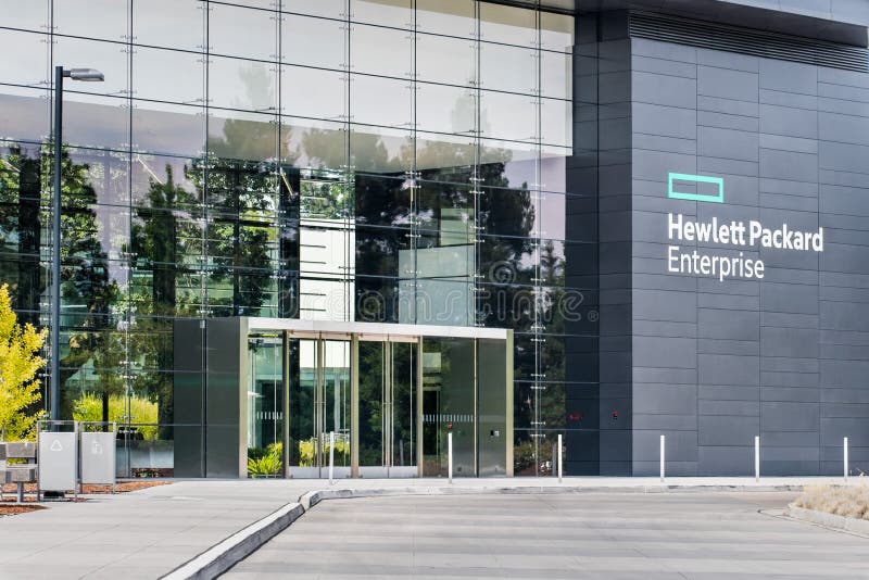 5 de agosto de 2019 Palo Alto/CA/los E.E.U.U. - jefaturas corporativas de la empresa HPE de Hewlett Packard situadas en Silicon V fotografía de archivo 5 de agosto de 2019 Palo Alto/CA/los E.E.U.U. - jefaturas corporativas de la empresa HPE de Hewlett Packard situadas en Silicon V fotografía de archivo