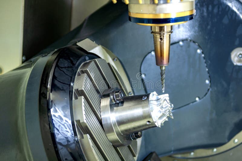 De 5-assige CNC-freesmachine royalty-vrije stock afbeeldingen