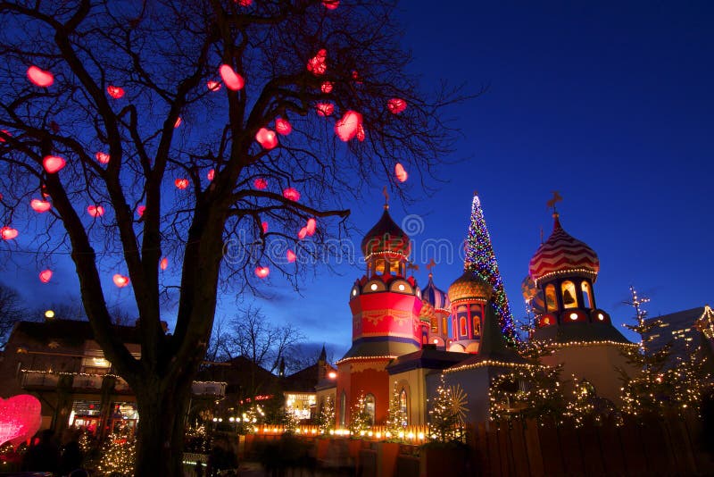 De atmosfeer van Kerstmis in Tivoli royalty-vrije stock foto De atmosfeer van Kerstmis in Tivoli royalty-vrije stock foto