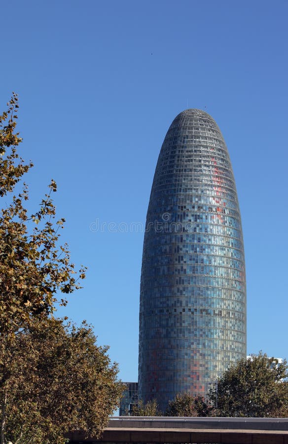 shampoo Reusachtig Wat is er mis De Beroemde Toren Van Agbar Van Torre Van Barcelona Stock Afbeelding -  Image of vorm, modern: 17008441