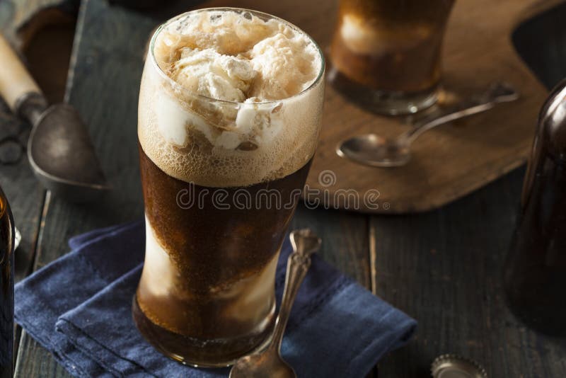 De bevroren Donkere Vlotter van het Stoutbier stock afbeeldingen De bevroren Donkere Vlotter van het Stoutbier stock afbeeldingen