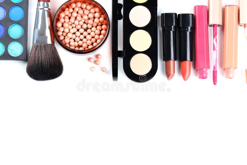 De borstel en de schoonheidsmiddelen van de make-up stock foto De borstel en de schoonheidsmiddelen van de make-up stock foto