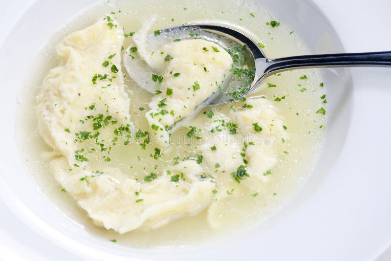 De Bouillon Van Het Rundvlees Stock Afbeelding Image of lepels