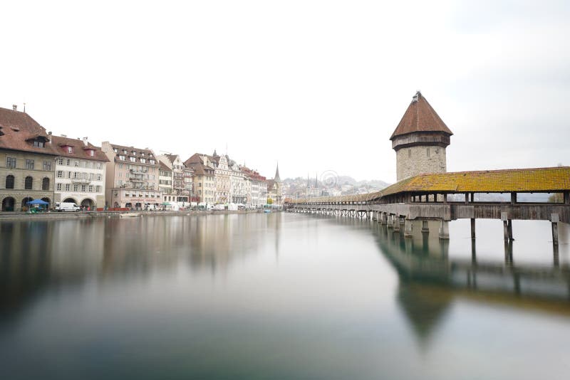 De brug Luzerne Zwitserland van de kapel royalty-vrije stock foto De brug Luzerne Zwitserland van de kapel royalty-vrije stock foto