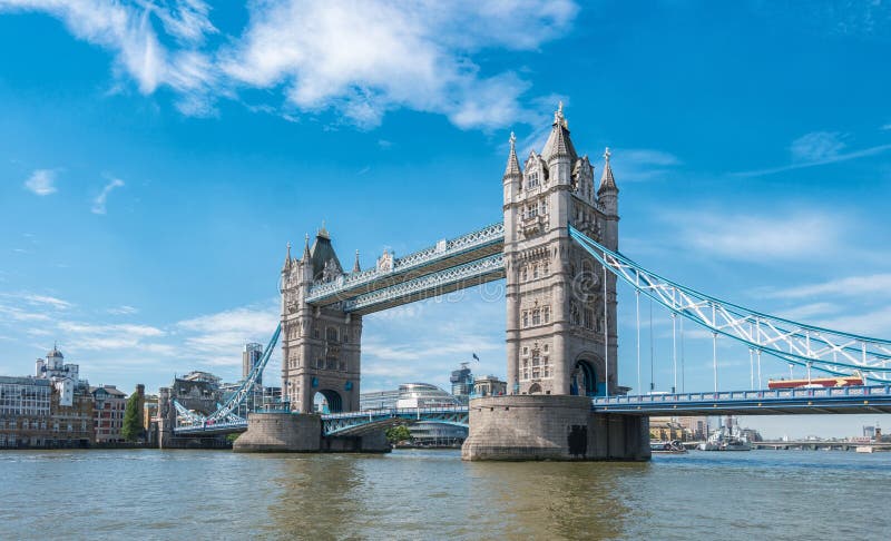 De Brug van de toren in Londen, het UK royalty-vrije stock afbeeldingen De Brug van de toren in Londen, het UK royalty-vrije stock afbeeldingen