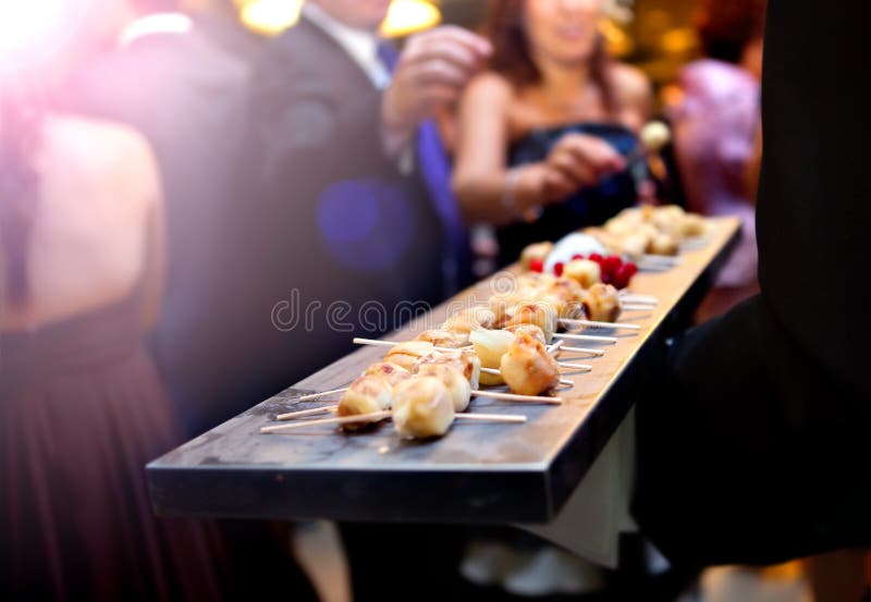 De cateringsdienst Modern voedsel of voorgerecht voor gebeurtenissen en vieringen stock foto's De cateringsdienst Modern voedsel of voorgerecht voor gebeurtenissen en vieringen stock foto's