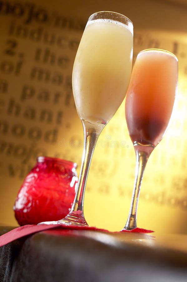 De Cocktails van Champagne royalty-vrije stock afbeeldingen De Cocktails van Champagne royalty-vrije stock afbeeldingen