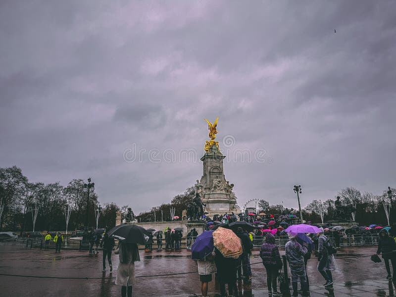 28 de dezembro de 2017, Londres, Inglaterra - Victoria Memorial, um monumento à rainha Victoria fotos de stock 28 de dezembro de 2017, Londres, Inglaterra - Victoria Memorial, um monumento à rainha Victoria fotos de stock