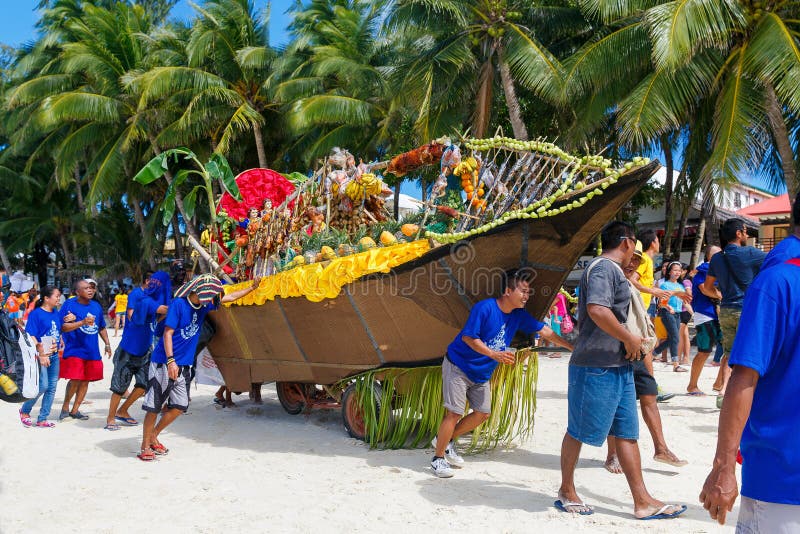 10 de enero de 2016 Boracay, Filipinas Festival ATI-Atihan U fotografía de archivo libre de regalías 10 de enero de 2016 Boracay, Filipinas Festival ATI-Atihan U fotografía de archivo libre de regalías