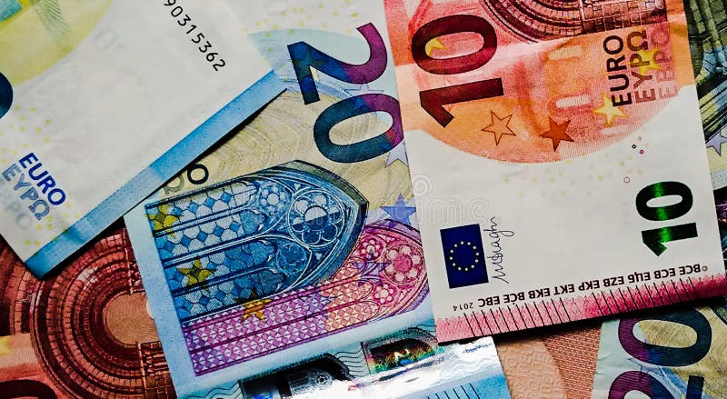 De euro beurzen van de close-upfinanciën van het nota'sgeld royalty-vrije stock foto De euro beurzen van de close-upfinanciën van het nota'sgeld royalty-vrije stock foto