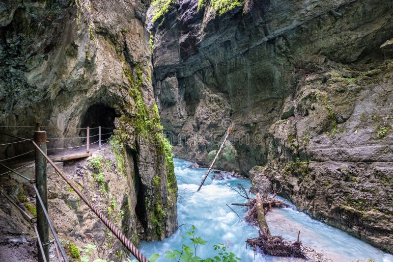 De fascinerende Partnach Gorge in Duitsland