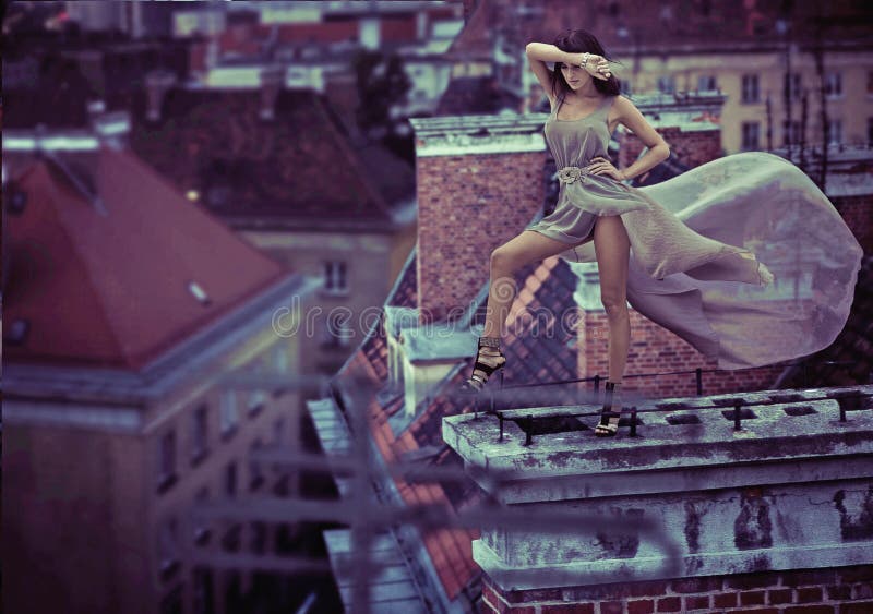 De foto van de manier van een sexy dame royalty-vrije stock afbeeldingen De foto van de manier van een sexy dame royalty-vrije stock afbeeldingen