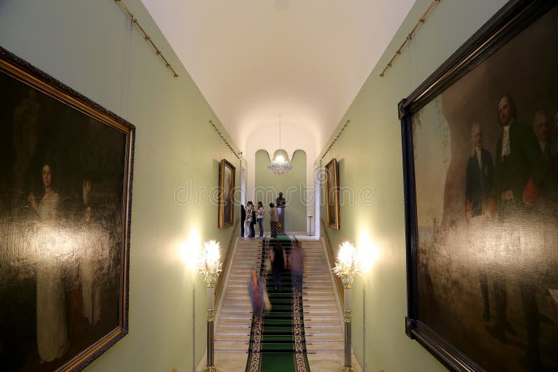 De Galerij van Tretyakov van de staat is een kunstgalerie in Moskou, Rusland, de belangrijkste opslagruimte van Russische fijne k stock afbeelding De Galerij van Tretyakov van de staat is een kunstgalerie in Moskou, Rusland, de belangrijkste opslagruimte van Russische fijne k stock afbeelding