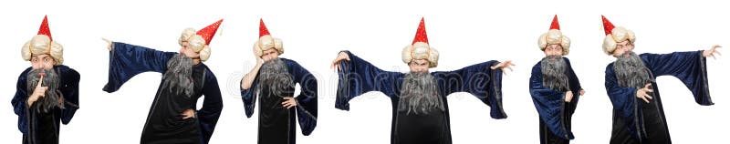 De grappige wijze die tovenaar op het wit wordt geïsoleerd royalty-vrije stock afbeeldingen De grappige wijze die tovenaar op het wit wordt geïsoleerd royalty-vrije stock afbeeldingen