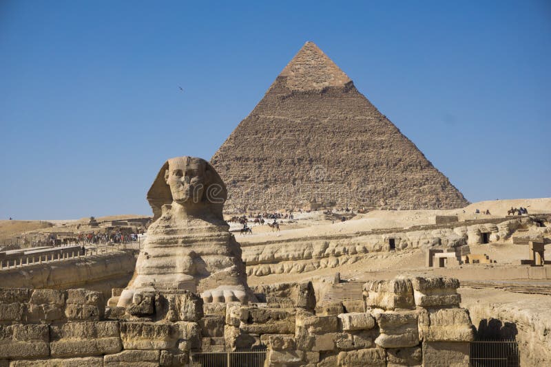 De grote Piramide van Giza en Sfinx, Kaïro, Egypte royalty-vrije stock foto's De grote Piramide van Giza en Sfinx, Kaïro, Egypte royalty-vrije stock foto's