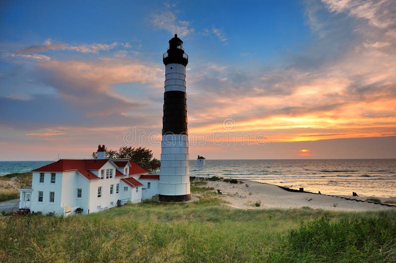 De grote Vuurtoren van het Punt van de Sabelmarter - Ludington, Michigan stock afbeeldingen De grote Vuurtoren van het Punt van de Sabelmarter - Ludington, Michigan stock afbeeldingen