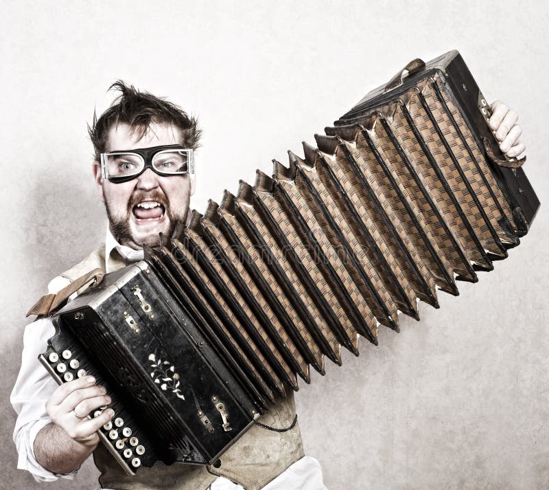 De harmonikaspeler van Steampunk stock foto De harmonikaspeler van Steampunk stock foto