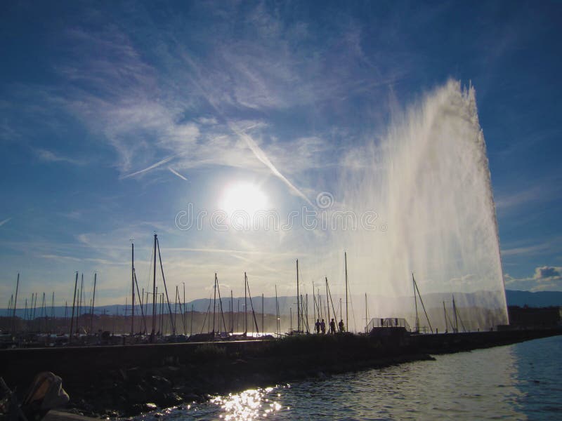 De haven van Genève royalty-vrije stock afbeeldingen De haven van Genève royalty-vrije stock afbeeldingen