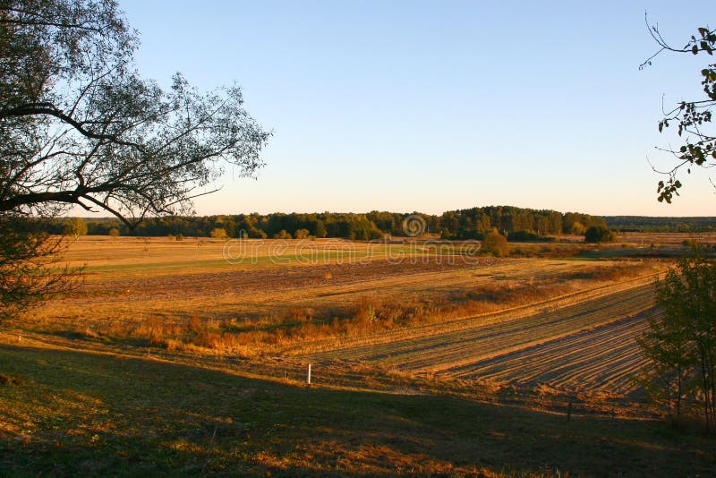 De herfstgebieden in Litouwen, Europa stock afbeelding De herfstgebieden in Litouwen, Europa stock afbeelding