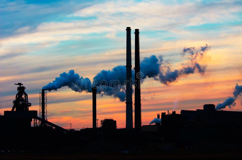 De industrie van de zonsondergang stock foto's De industrie van de zonsondergang stock foto's