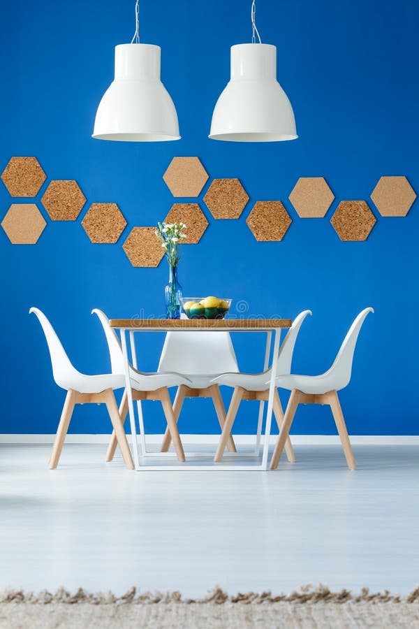 De inspiratie van de koningsblauweneetkamer royalty-vrije stock afbeeldingen De inspiratie van de koningsblauweneetkamer royalty-vrije stock afbeeldingen