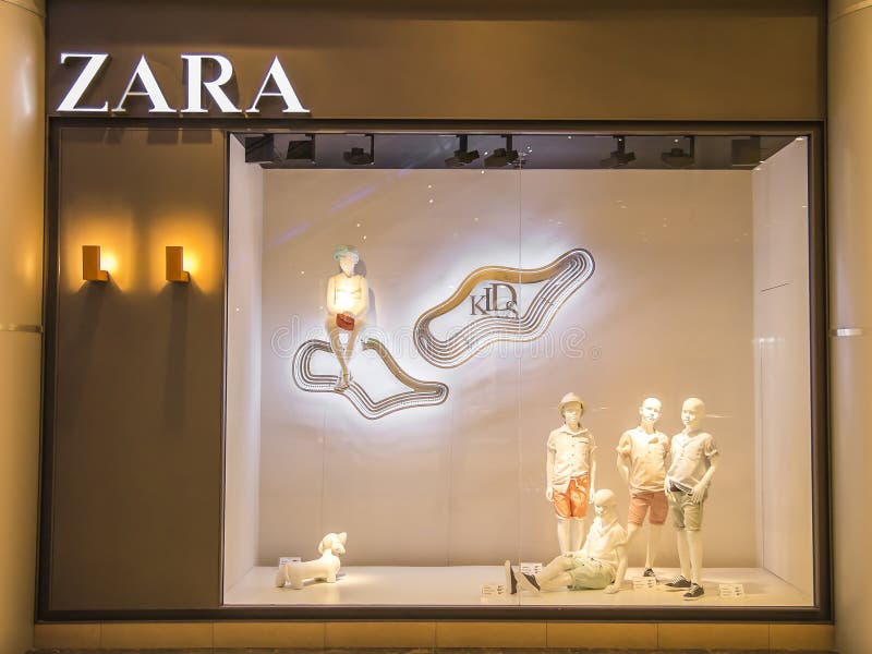 De Jonge geitjes van Zara stock foto De Jonge geitjes van Zara stock foto