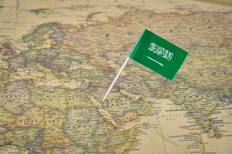 De kaart en de vlag van Saudi-Arabië royalty-vrije stock afbeeldingen De kaart en de vlag van Saudi-Arabië royalty-vrije stock afbeeldingen